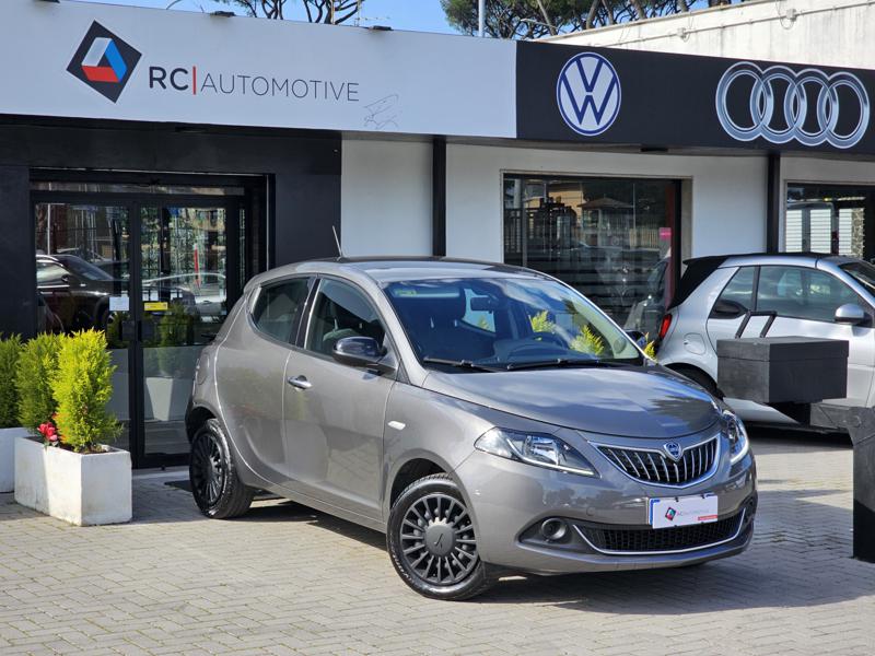 veicoli_scheda.php?IDVEICOLO=RCS2210